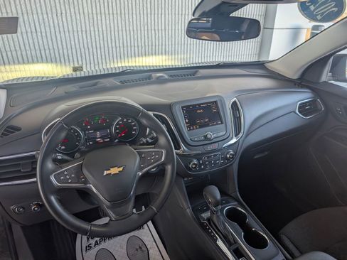 Used 2023 Chevrolet Equinox LT w/ Driver Convenience Package image 13