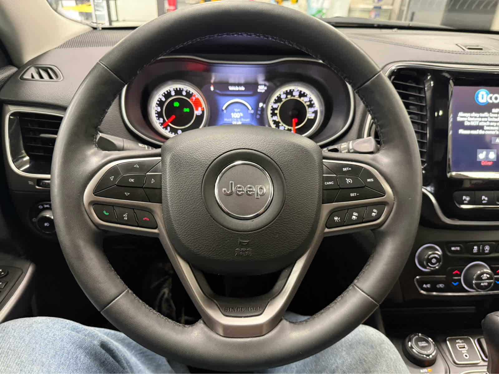 Used 2021 Jeep Cherokee Limited AWD/4WD image 12