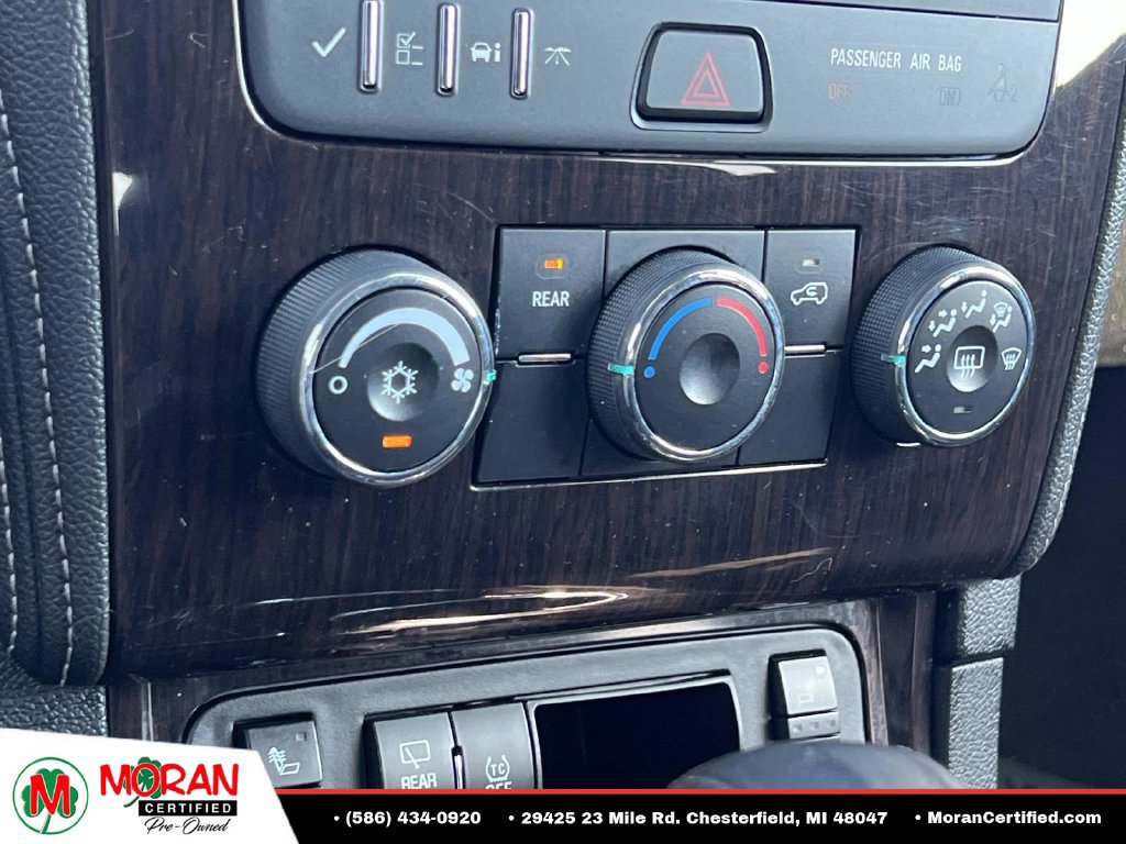 Used 2017 Chevrolet Traverse LT w/ Style and Technology Package FWD image 25