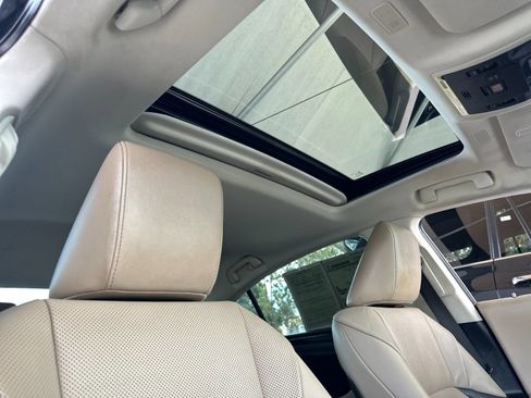 Used 2021 Lexus ES 350 w/ Accessory Package image 18