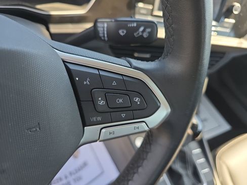 Used 2024 Volkswagen Jetta SE w/ Panoramic Sunroof Package image 22