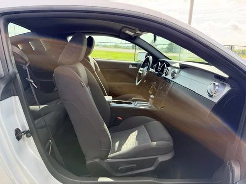 Used 2008 Ford Mustang Coupe RWD image 11