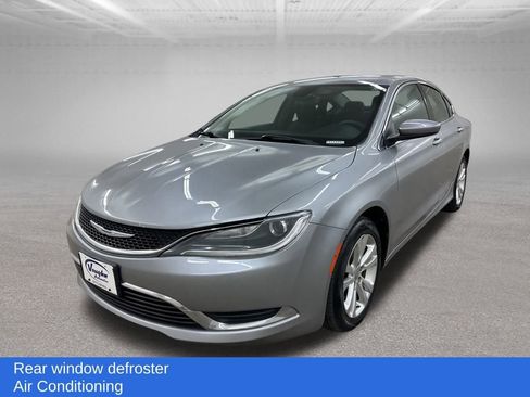 Used 2015 Chrysler 200 Limited image 7