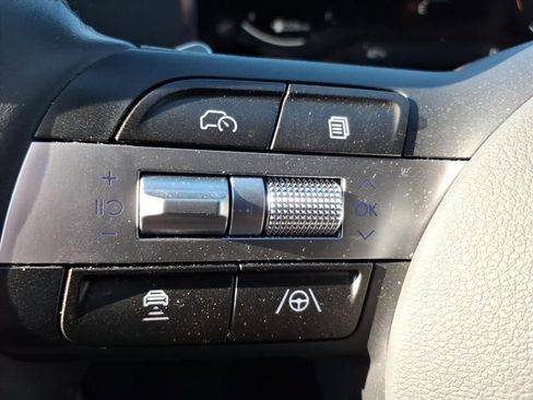 Used 2025 Hyundai Kona Limited image 20