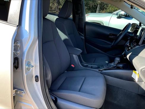 Used 2023 Toyota Corolla LE image 8