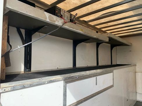 Used 2019 Ford E-450 and Econoline 450 Super Duty w/ Power Windows & Locks Group image 34