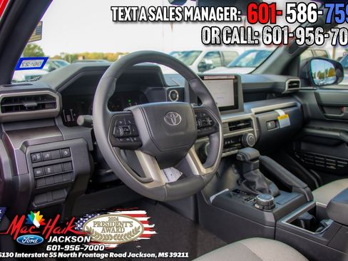 Used 2025 Toyota 4Runner SR5 image 6