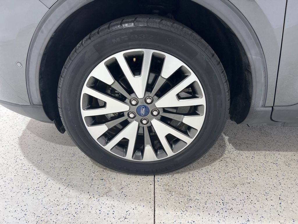 Used 2020 Ford Escape Titanium AWD/4WD image 31
