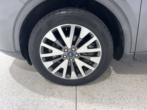 Used 2020 Ford Escape Titanium AWD/4WD image 31
