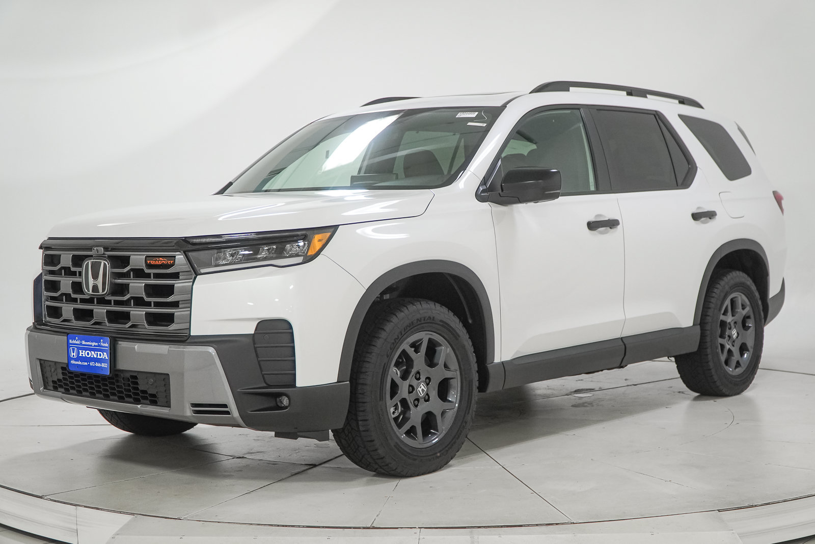 New 2026 Honda Pilot TrailSport image 3