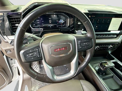 Used 2022 GMC Sierra 1500 SLT w/ SLT Premium Plus Package AWD/4WD image 37