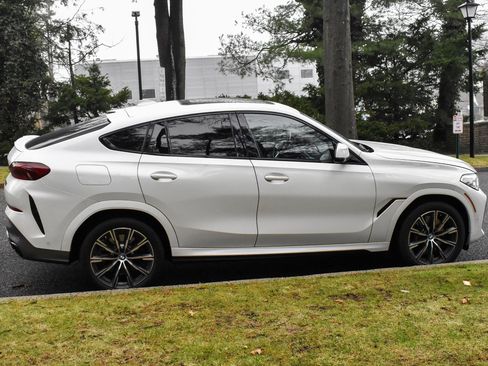 Used 2020 BMW X6 M50i w/ Executive Package AWD/4WD image 10