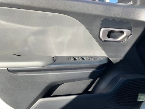 Used 2025 Kia K4 LXS image 20