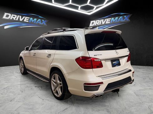 Used 2016 Mercedes-Benz GL 550 4MATIC image 7