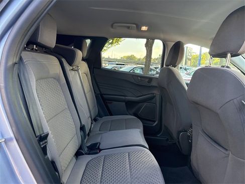 Used 2022 Ford Escape SE w/ SE Sport Appearance Package image 27