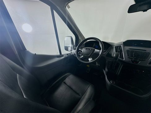 Used 2019 Ford Transit 350 XLT image 9