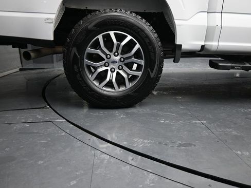 Used 2022 Ford F150 Lariat w/ FX4 Off-Road Package image 10