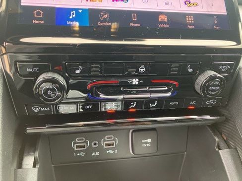 New 2025 Jeep Grand Cherokee L Limited image 19