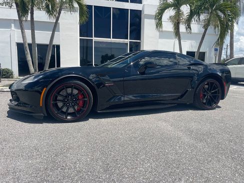 Used 2019 Chevrolet Corvette Grand Sport RWD image 2