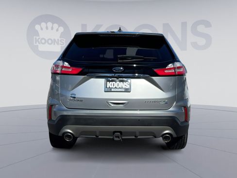 Used 2020 Ford Edge Titanium w/ Equipment Group 301A image 4