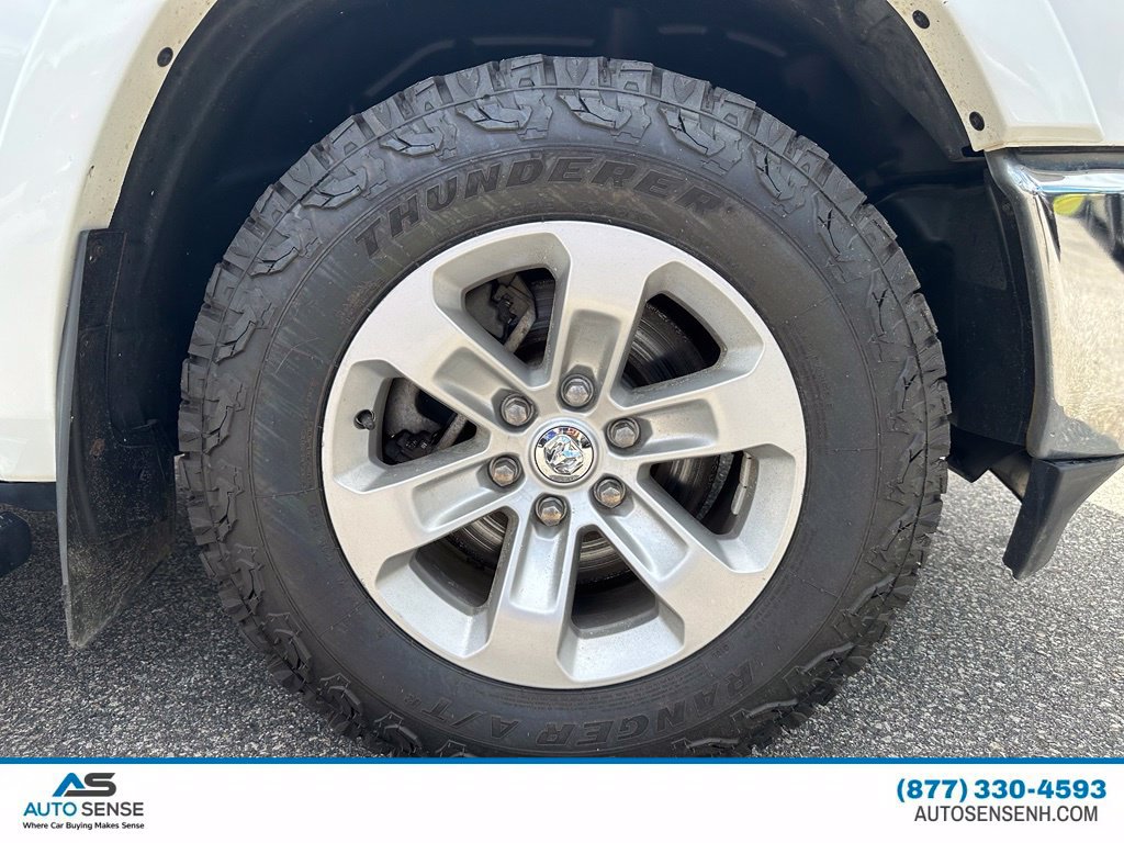 Used 2019 RAM 1500 Laramie AWD/4WD image 17