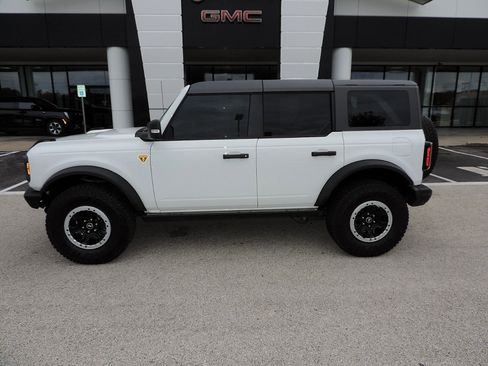 Used 2025 Ford Bronco Badlands AWD/4WD image 11