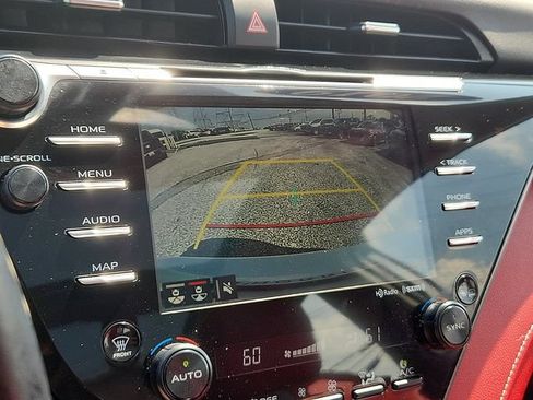 Used 2019 Toyota Camry XSE FWD image 13