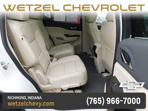 Used 2023 GMC Acadia Denali w/ Denali Technology Package AWD/4WD image 22
