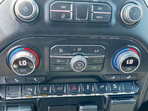 Used 2021 Chevrolet Silverado 1500 LT Trail Boss w/ Convenience Package II image 15