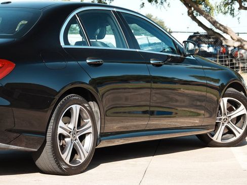 Used 2019 Mercedes-Benz E 300 image 35