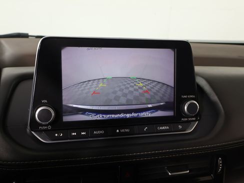 Used 2023 Nissan Rogue SV AWD/4WD image 6