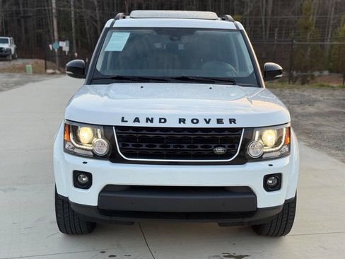 Used 2016 Land Rover LR4 HSE Silver Edition image 2
