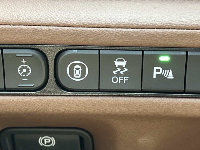 Used 2025 Acura MDX w/ Technology Package FWD image 38