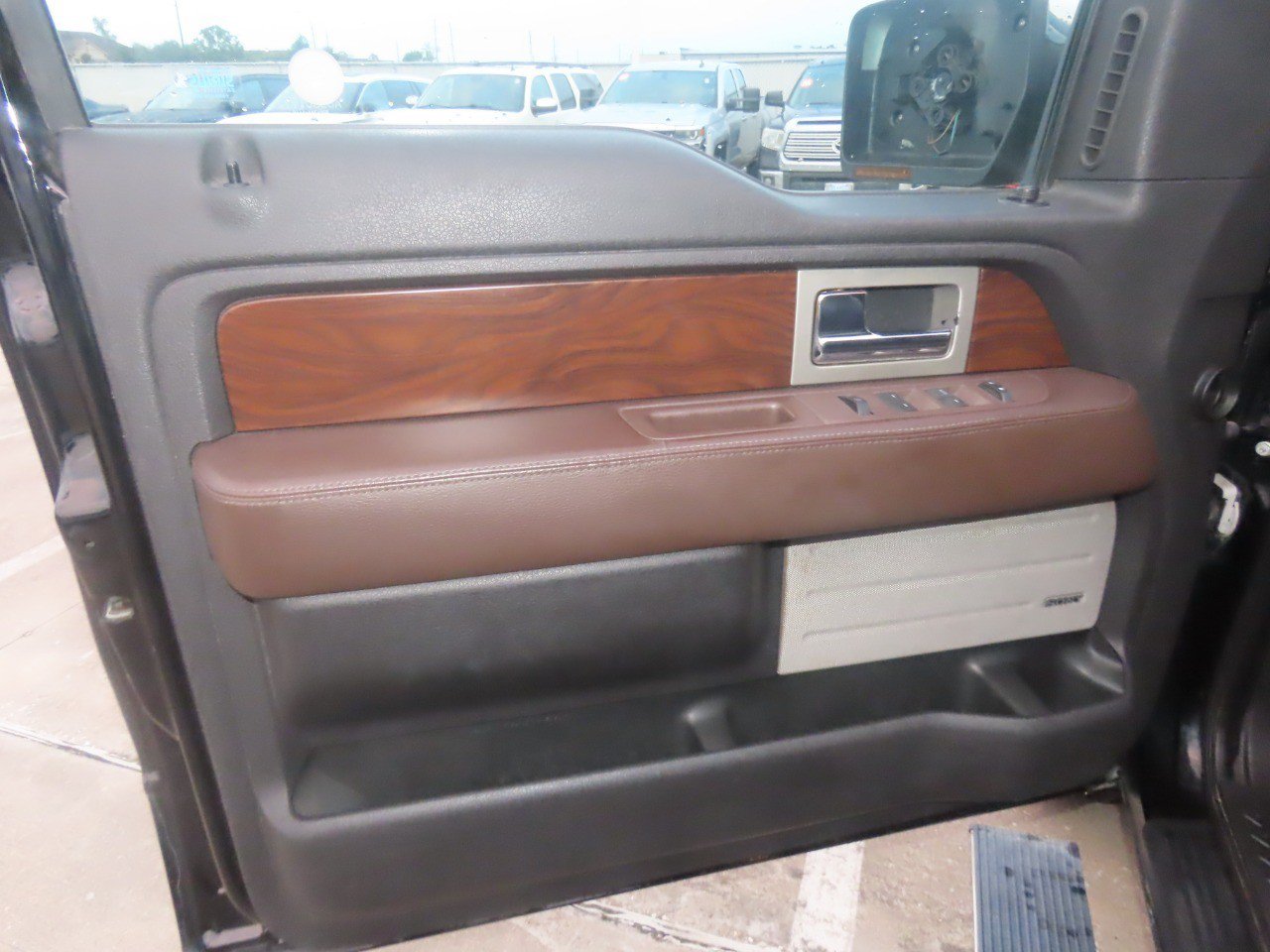 Used 2009 Ford F150 Platinum AWD/4WD image 22