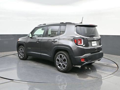 Used 2018 Jeep Renegade Limited w/ UConnect 8.4 Nav Group FWD image 5