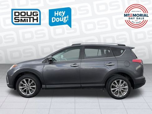 Used 2017 Toyota RAV4 Limited AWD/4WD image 3
