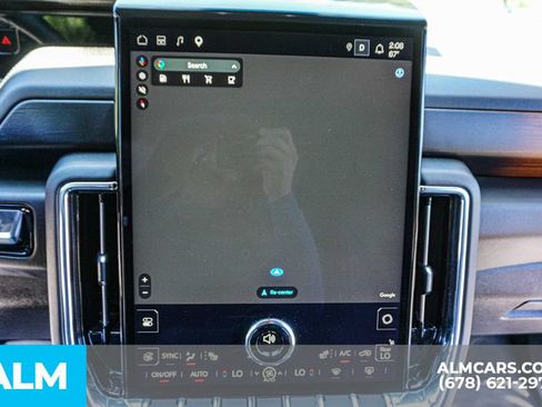 Used 2025 GMC Yukon XL Denali AWD/4WD image 37
