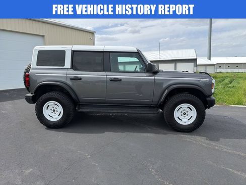 Used 2025 Ford Bronco Heritage Edition AWD/4WD image 3