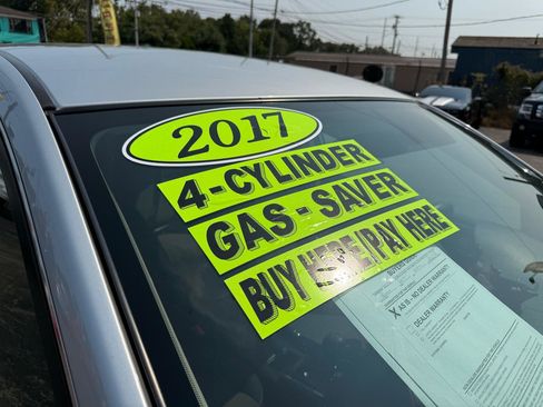 Used 2017 Nissan Sentra S FWD image 2