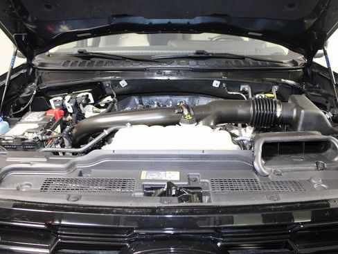 Certified 2025 Ford Expedition Platinum image 7