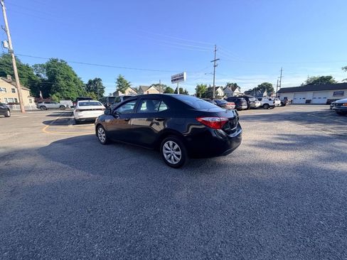 Used 2014 Toyota Corolla LE FWD image 32