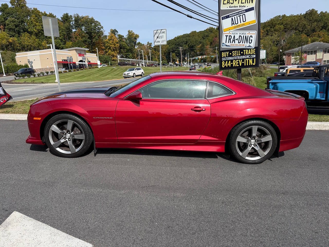 Used 2012 Chevrolet Camaro SS RWD image 3