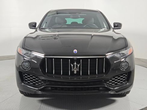 Used 2019 Maserati Levante AWD/4WD image 2
