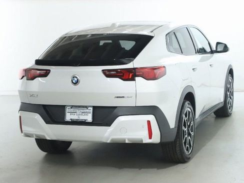 Certified 2025 BMW X2 xDrive28i w/ Premium Package image 48