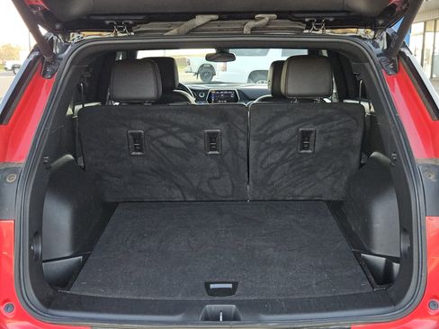 Used 2022 Chevrolet Blazer RS w/ Enhanced Convenience Package image 9