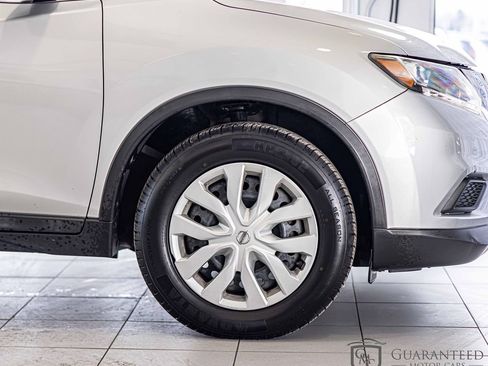 Used 2016 Nissan Rogue S image 10