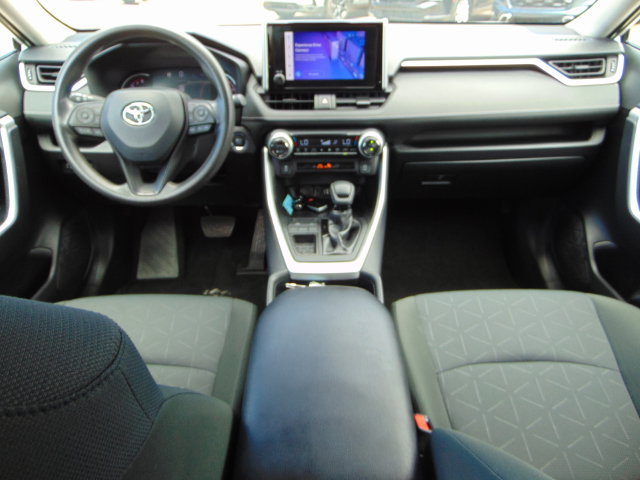 Used 2025 Toyota RAV4 XLE FWD image 22