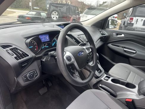 Used 2013 Ford Escape SE FWD image 15