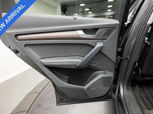 Used 2023 Audi Q5 2.0T Prestige AWD/4WD image 32