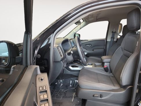 Used 2024 Nissan Frontier SV w/ Technology Package RWD image 23